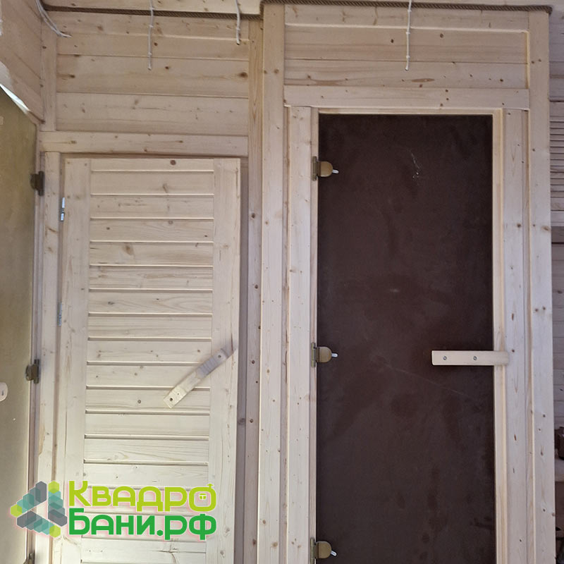 Баня-Викинг 6 х 2,4 х 2,6 м +ДОПЫ: двойная ламинированная дверь, столик откидной, лавочка с рундуком и шкаф с дверцей в комнате отдыха, печь «Везувий», ступени полукруглой формы — изображение 9